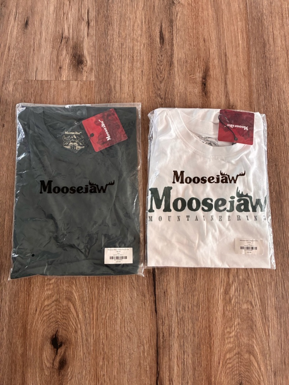 NWT MOOSEJAW Men’s Graphic T-Shirts Set Bundle of 2 Shirts. Size Large.